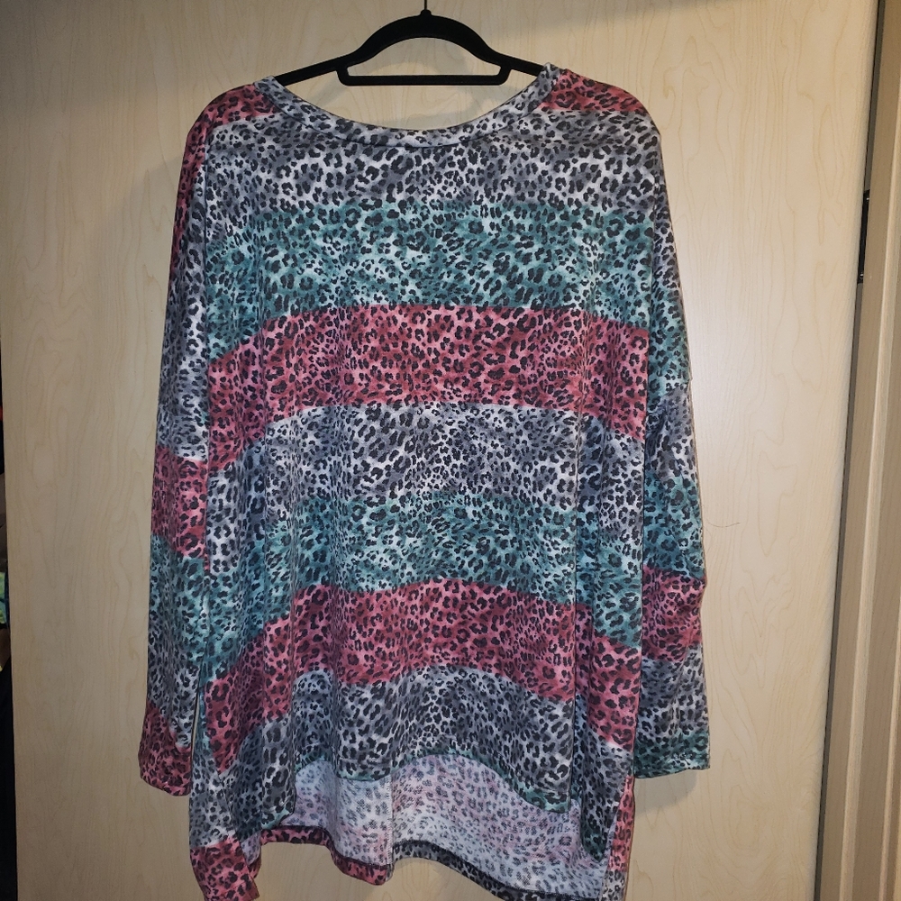 Block color cheetah top